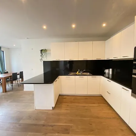 The Square Apartment *